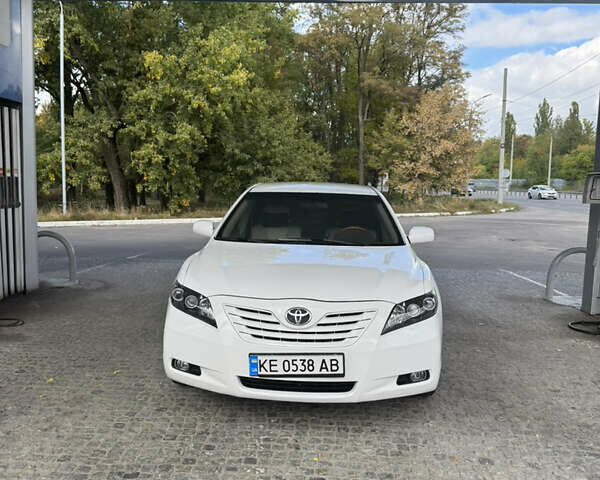 Білий Тойота Камрі, об'ємом двигуна 2.4 л та пробігом 288 тис. км за 7400 $, фото 5 на Automoto.ua
