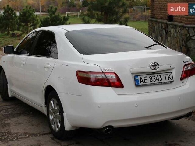 Тойота Камри 2008 в Верхнеднепровске на Automoto.ua Белый Тойота Камри, объемом двигателя 3.46 л и пробегом 281 тыс. км за 9800 $, фото 10 на Automoto.ua
