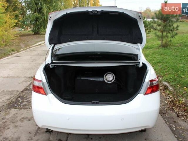 Тойота Камри 2008 в Верхнеднепровске на Automoto.ua Белый Тойота Камри, объемом двигателя 3.46 л и пробегом 281 тыс. км за 9800 $, фото 17 на Automoto.ua