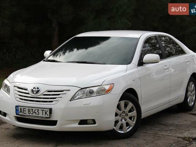 Тойота Камри 2008 в Верхнеднепровске на Automoto.ua Белый Тойота Камри, объемом двигателя 3.46 л и пробегом 281 тыс. км за 9800 $, фото 8 на Automoto.ua