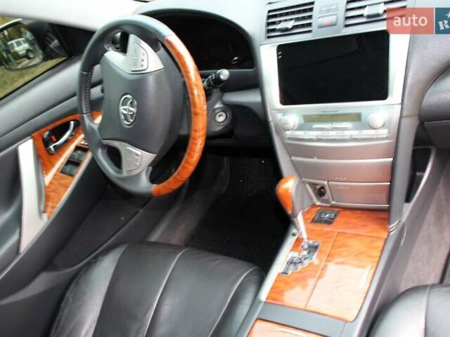 Тойота Камри 2008 в Верхнеднепровске на Automoto.ua Белый Тойота Камри, объемом двигателя 3.46 л и пробегом 281 тыс. км за 9800 $, фото 18 на Automoto.ua
