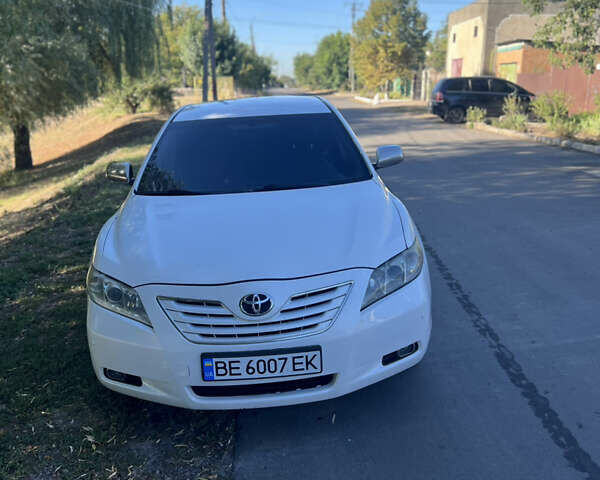 Білий Тойота Камрі, об'ємом двигуна 2.36 л та пробігом 230 тис. км за 5500 $, фото 2 на Automoto.ua
