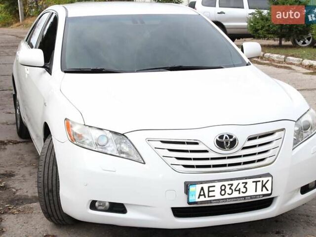 Тойота Камри 2008 в Верхнеднепровске на Automoto.ua Белый Тойота Камри, объемом двигателя 3.46 л и пробегом 281 тыс. км за 9800 $, фото 4 на Automoto.ua