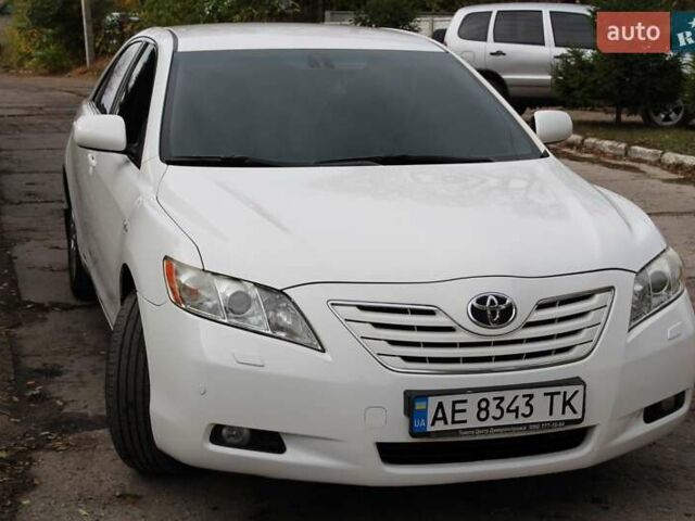 Тойота Камри 2008 в Верхнеднепровске на Automoto.ua Белый Тойота Камри, объемом двигателя 3.46 л и пробегом 281 тыс. км за 9800 $, фото 7 на Automoto.ua