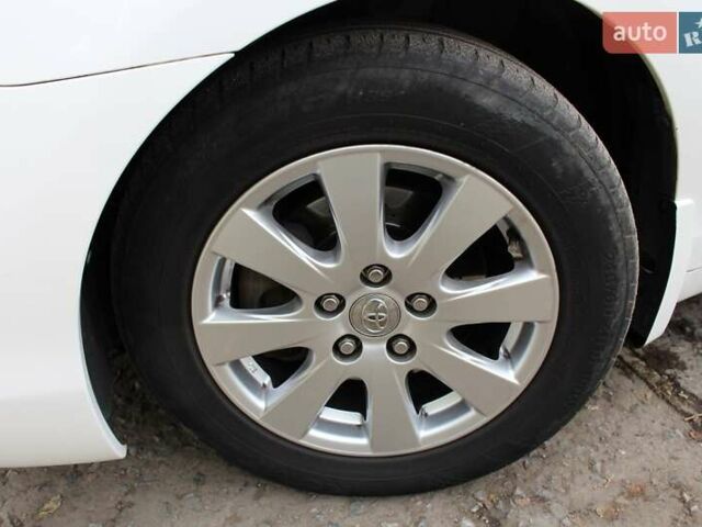 Тойота Камри 2008 в Верхнеднепровске на Automoto.ua Белый Тойота Камри, объемом двигателя 3.46 л и пробегом 281 тыс. км за 9800 $, фото 24 на Automoto.ua