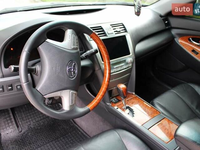Тойота Камри 2008 в Верхнеднепровске на Automoto.ua Белый Тойота Камри, объемом двигателя 3.46 л и пробегом 281 тыс. км за 9800 $, фото 15 на Automoto.ua