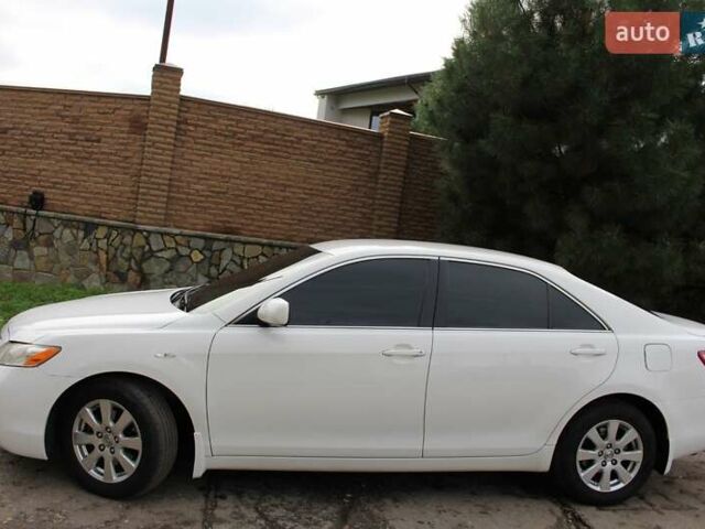 Тойота Камри 2008 в Верхнеднепровске на Automoto.ua Белый Тойота Камри, объемом двигателя 3.46 л и пробегом 281 тыс. км за 9800 $, фото 6 на Automoto.ua