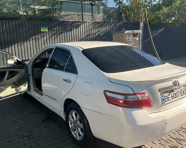 Білий Тойота Камрі, об'ємом двигуна 2.36 л та пробігом 230 тис. км за 5500 $, фото 15 на Automoto.ua