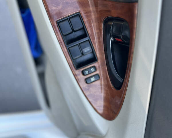 Белый Тойота Камри, объемом двигателя 2.36 л и пробегом 230 тыс. км за 4999 $, фото 4 на Automoto.ua