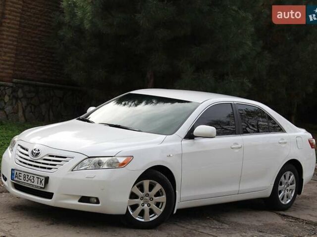 Тойота Камри 2008 в Верхнеднепровске на Automoto.ua Белый Тойота Камри, объемом двигателя 3.46 л и пробегом 281 тыс. км за 9800 $, фото 9 на Automoto.ua