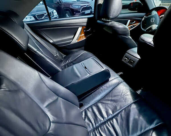 Белый Тойота Камри, объемом двигателя 3.5 л и пробегом 286 тыс. км за 7650 $, фото 12 на Automoto.ua