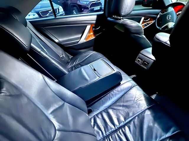 Белый Тойота Камри, объемом двигателя 3.5 л и пробегом 290 тыс. км за 8000 $, фото 6 на Automoto.ua