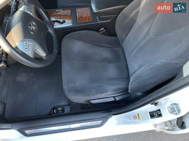 Белый Тойота Камри, объемом двигателя 2.36 л и пробегом 219 тыс. км за 11500 $, фото 8 на Automoto.ua