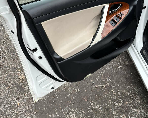 Білий Тойота Камрі, об'ємом двигуна 2.36 л та пробігом 264 тис. км за 7500 $, фото 10 на Automoto.ua