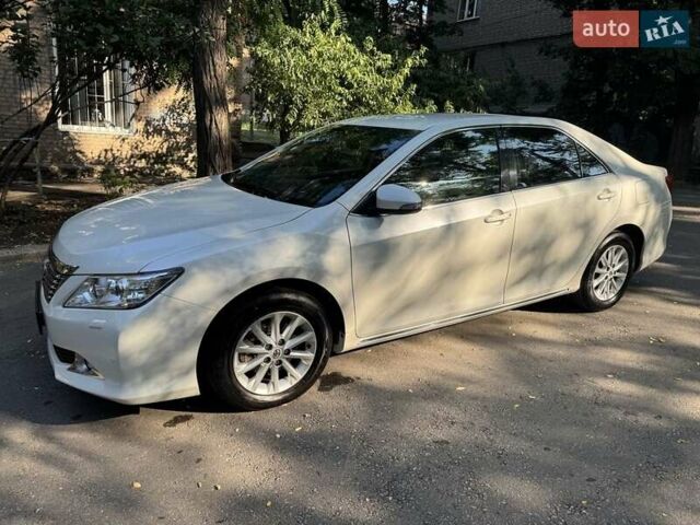 Белый Тойота Камри, объемом двигателя 2.5 л и пробегом 117 тыс. км за 15499 $, фото 4 на Automoto.ua