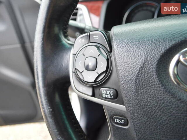 Белый Тойота Камри, объемом двигателя 2.5 л и пробегом 242 тыс. км за 13700 $, фото 22 на Automoto.ua