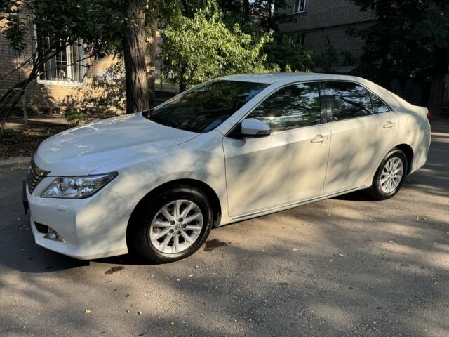 Белый Тойота Камри, объемом двигателя 2.5 л и пробегом 117 тыс. км за 15499 $, фото 4 на Automoto.ua