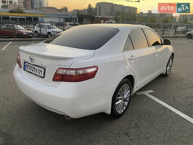 Белый Тойота Камри, объемом двигателя 0 л и пробегом 135 тыс. км за 14500 $, фото 15 на Automoto.ua