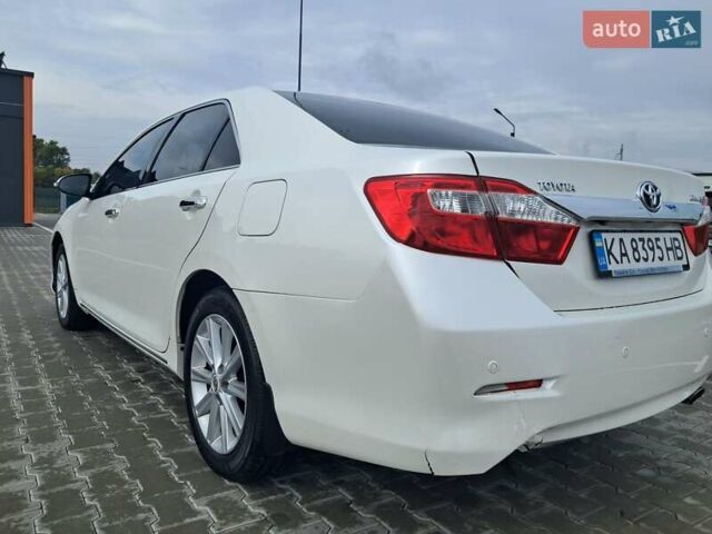 Білий Тойота Камрі, об'ємом двигуна 2.5 л та пробігом 256 тис. км за 9150 $, фото 6 на Automoto.ua