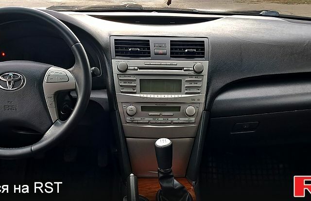 Білий Тойота Камрі, об'ємом двигуна 2.4 л та пробігом 163 тис. км за 8800 $, фото 4 на Automoto.ua