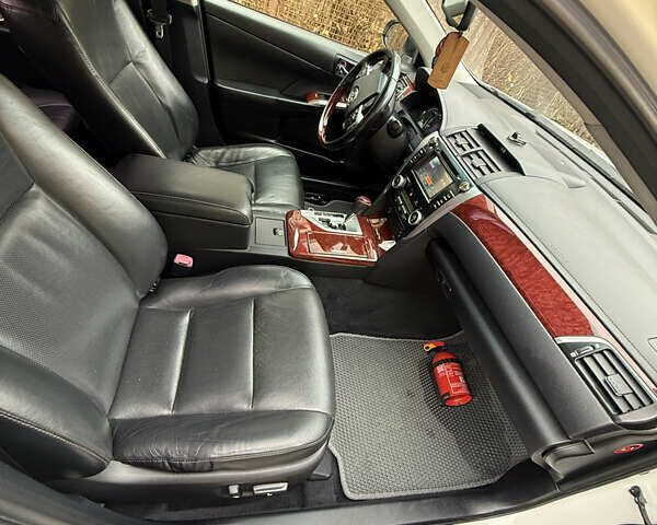 Білий Тойота Камрі, об'ємом двигуна 2.49 л та пробігом 216 тис. км за 12500 $, фото 6 на Automoto.ua