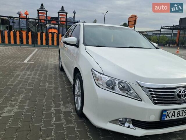 Білий Тойота Камрі, об'ємом двигуна 2.5 л та пробігом 256 тис. км за 9150 $, фото 11 на Automoto.ua