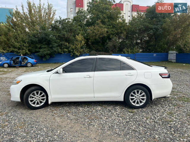 Білий Тойота Камрі, об'ємом двигуна 3.46 л та пробігом 149 тис. км за 11500 $, фото 6 на Automoto.ua