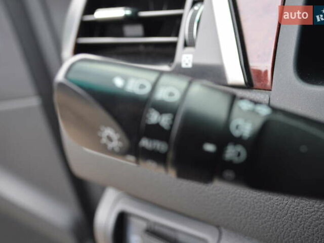 Белый Тойота Камри, объемом двигателя 2.5 л и пробегом 242 тыс. км за 13700 $, фото 21 на Automoto.ua