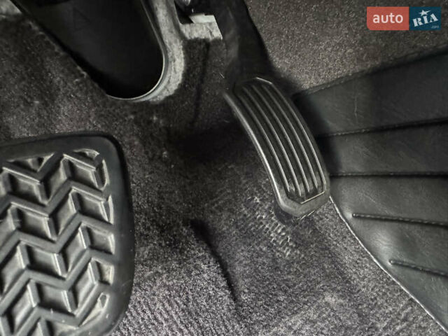 Белый Тойота Камри, объемом двигателя 0 л и пробегом 135 тыс. км за 14500 $, фото 49 на Automoto.ua