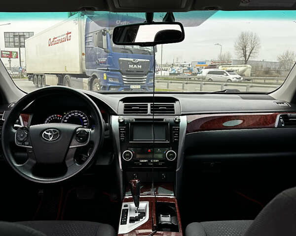 Білий Тойота Камрі, об'ємом двигуна 2.49 л та пробігом 233 тис. км за 12700 $, фото 27 на Automoto.ua