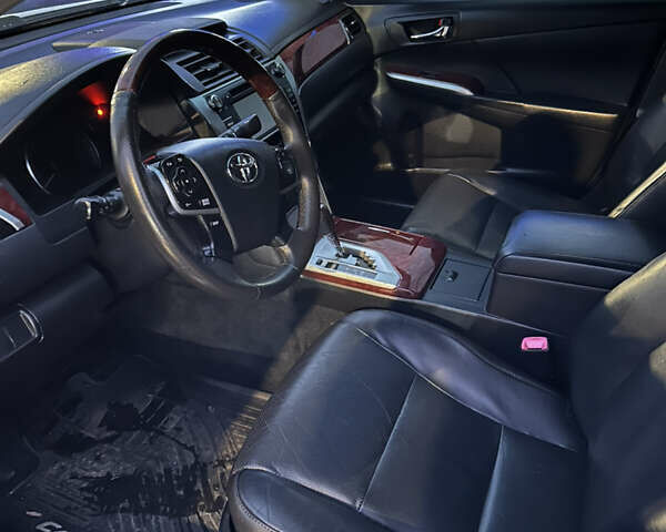 Белый Тойота Камри, объемом двигателя 2.49 л и пробегом 251 тыс. км за 13399 $, фото 8 на Automoto.ua