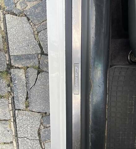 Белый Тойота Камри, объемом двигателя 2.36 л и пробегом 210 тыс. км за 12100 $, фото 16 на Automoto.ua