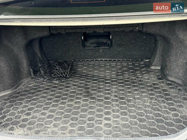 Білий Тойота Камрі, об'ємом двигуна 2.49 л та пробігом 256 тис. км за 11900 $, фото 14 на Automoto.ua