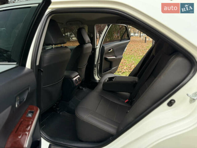 Белый Тойота Камри, объемом двигателя 2.49 л и пробегом 106 тыс. км за 12700 $, фото 15 на Automoto.ua