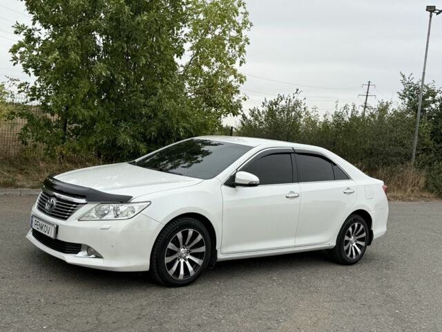 Белый Тойота Камри, объемом двигателя 2.5 л и пробегом 206 тыс. км за 11900 $, фото 22 на Automoto.ua