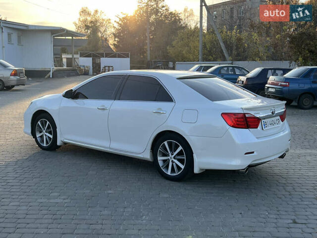 Тойота Камри 2012 в Козельщине на Automoto.ua Белый Тойота Камри, объемом двигателя 2.5 л и пробегом 182 тыс. км за 14000 $, фото 8 на Automoto.ua