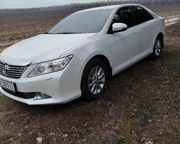 Білий Тойота Камрі, об'ємом двигуна 2.5 л та пробігом 196 тис. км за 11750 $, фото 7 на Automoto.ua