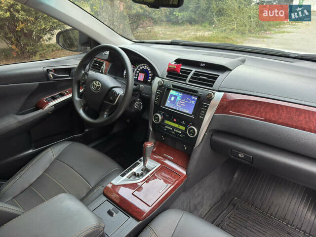 Белый Тойота Камри, объемом двигателя 2.5 л и пробегом 106 тыс. км за 12300 $, фото 9 на Automoto.ua