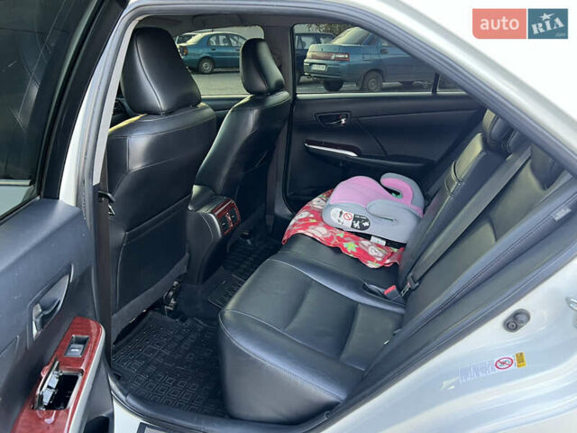 Тойота Камри 2012 в Козельщине на Automoto.ua Белый Тойота Камри, объемом двигателя 2.5 л и пробегом 182 тыс. км за 14000 $, фото 74 на Automoto.ua