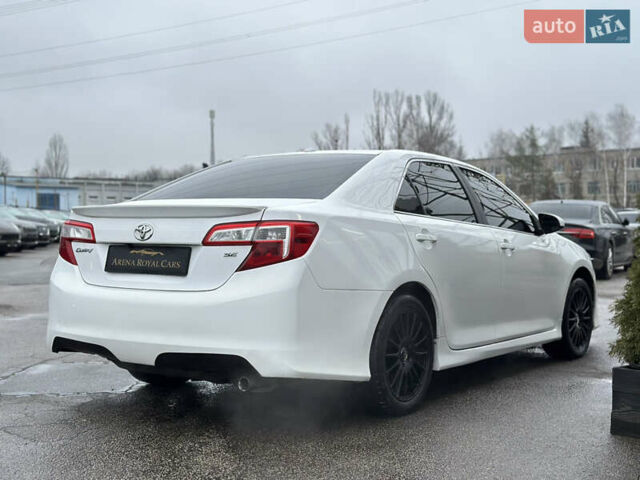 Білий Тойота Камрі, об'ємом двигуна 2.5 л та пробігом 180 тис. км за 11400 $, фото 10 на Automoto.ua