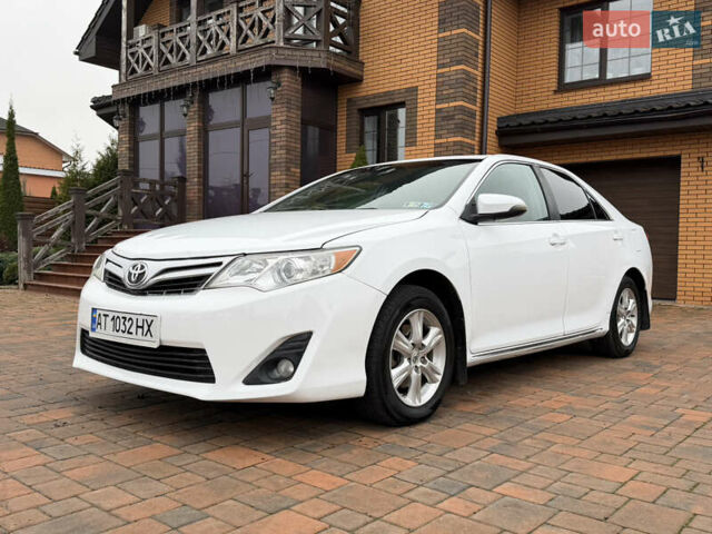 Белый Тойота Камри, объемом двигателя 2.5 л и пробегом 277 тыс. км за 10700 $, фото 8 на Automoto.ua