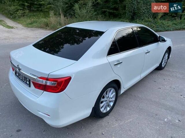 Білий Тойота Камрі, об'ємом двигуна 2.5 л та пробігом 147 тис. км за 15350 $, фото 26 на Automoto.ua