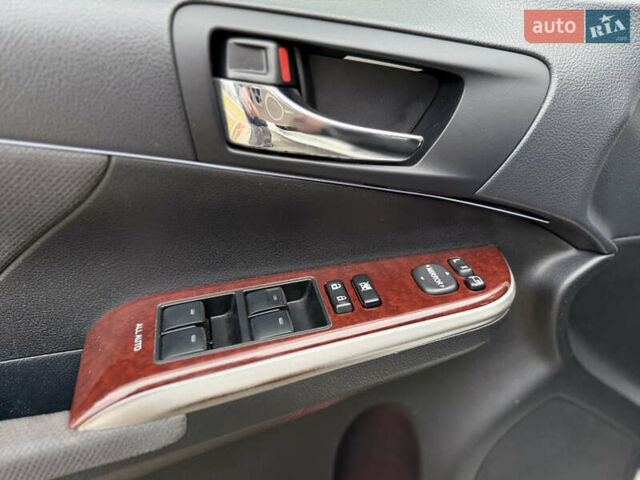 Белый Тойота Камри, объемом двигателя 2.49 л и пробегом 106 тыс. км за 12700 $, фото 21 на Automoto.ua