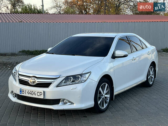 Тойота Камри 2012 в Козельщине на Automoto.ua Белый Тойота Камри, объемом двигателя 2.5 л и пробегом 182 тыс. км за 14000 $, фото 21 на Automoto.ua