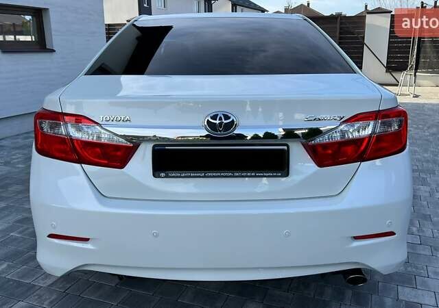 Білий Тойота Камрі, об'ємом двигуна 2.49 л та пробігом 135 тис. км за 13800 $, фото 4 на Automoto.ua