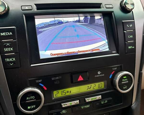 Белый Тойота Камри, объемом двигателя 2.49 л и пробегом 235 тыс. км за 12500 $, фото 9 на Automoto.ua