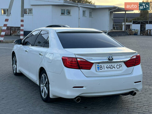 Тойота Камри 2012 в Козельщине на Automoto.ua Белый Тойота Камри, объемом двигателя 2.5 л и пробегом 182 тыс. км за 14000 $, фото 26 на Automoto.ua