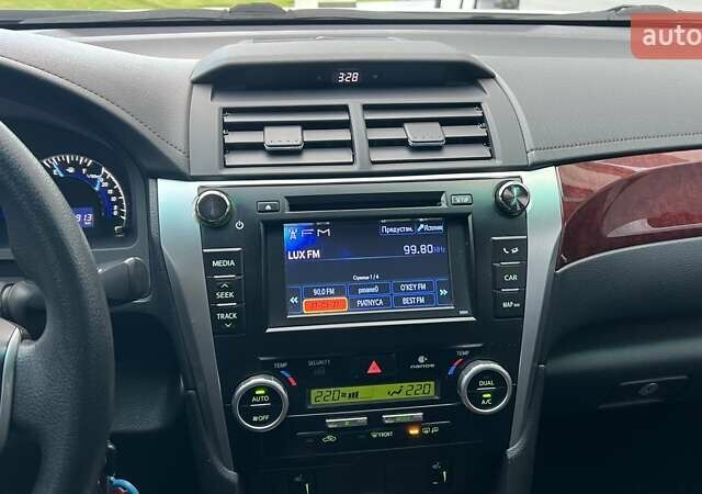 Білий Тойота Камрі, об'ємом двигуна 2.49 л та пробігом 135 тис. км за 13800 $, фото 15 на Automoto.ua