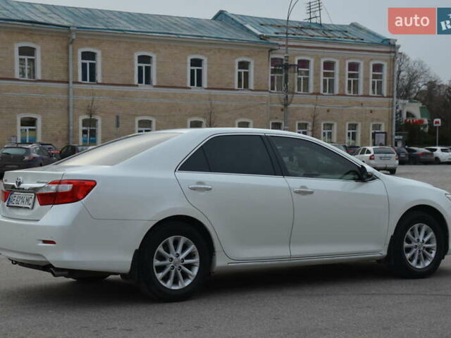 Белый Тойота Камри, объемом двигателя 2.5 л и пробегом 217 тыс. км за 15100 $, фото 19 на Automoto.ua