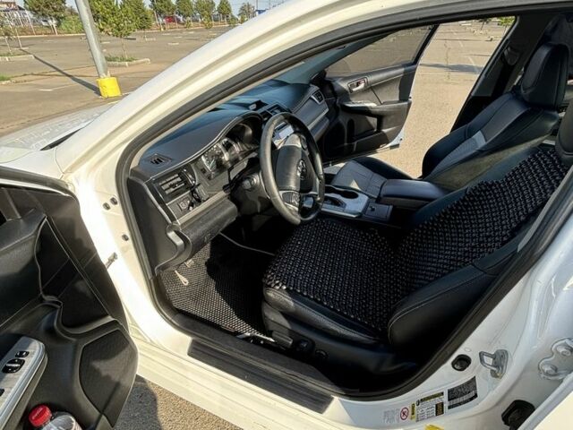 Білий Тойота Камрі, об'ємом двигуна 2.5 л та пробігом 270 тис. км за 10500 $, фото 11 на Automoto.ua